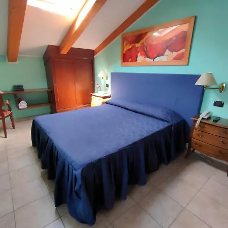 Hotel Lion 3*