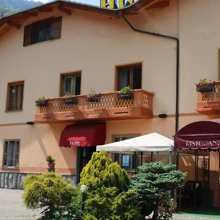 Lion Hotel