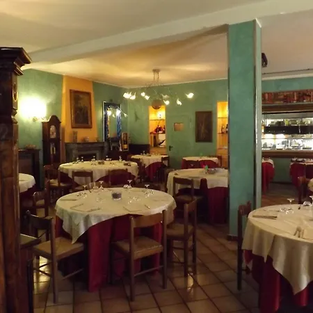 Szálloda Lion Roure Turin