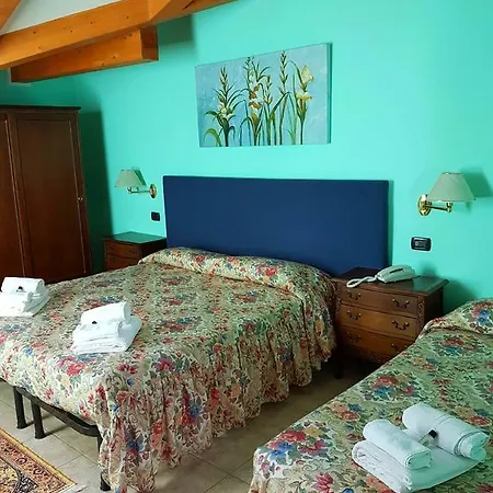 Lion Hotel 3*