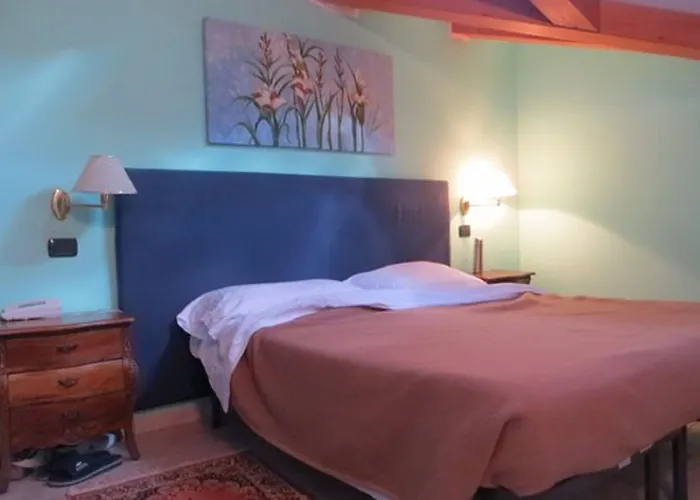 Lion Hotel 3*